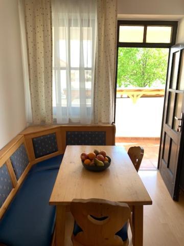 Ferienwohnungen & Weingut Kroiss Silvia Illmitz Bagian luar foto